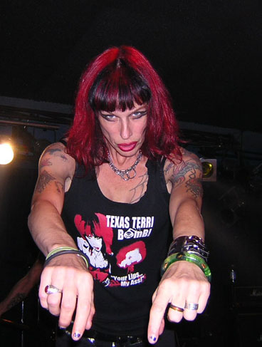 texas terri bomb_estragon_1